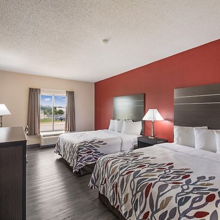 Red Roof Inn & Suites Austin East - Manor Esterno foto