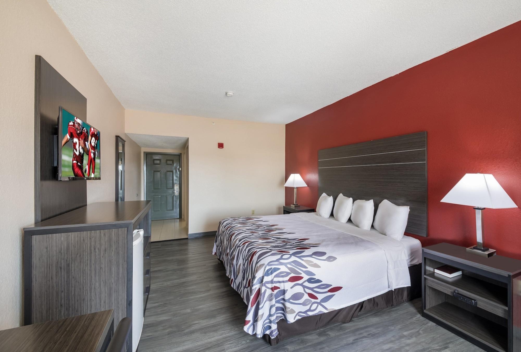 Red Roof Inn & Suites Austin East - Manor Esterno foto