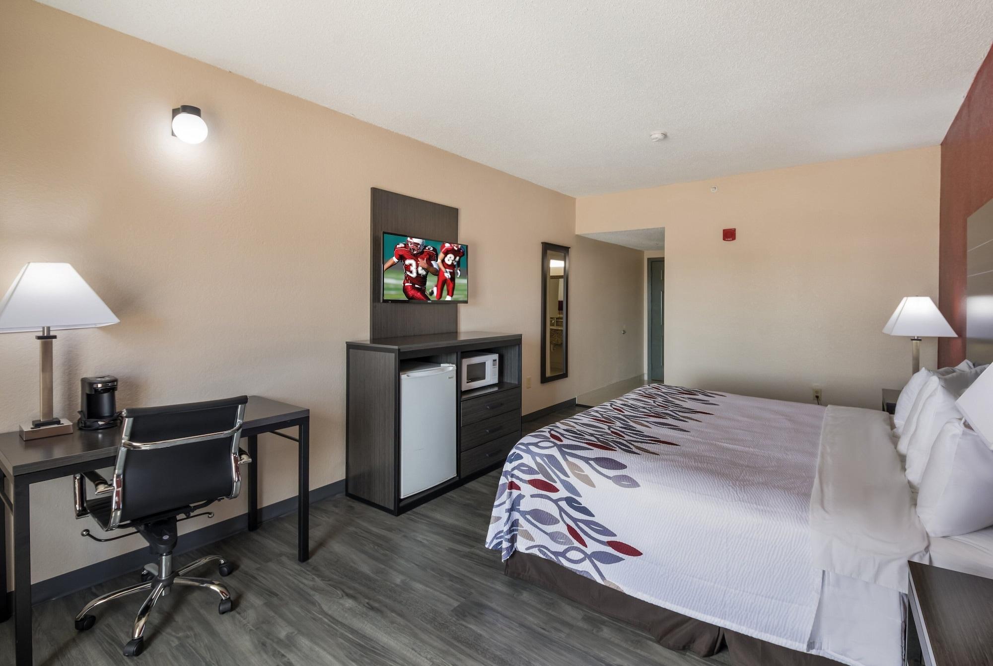 Red Roof Inn & Suites Austin East - Manor Esterno foto