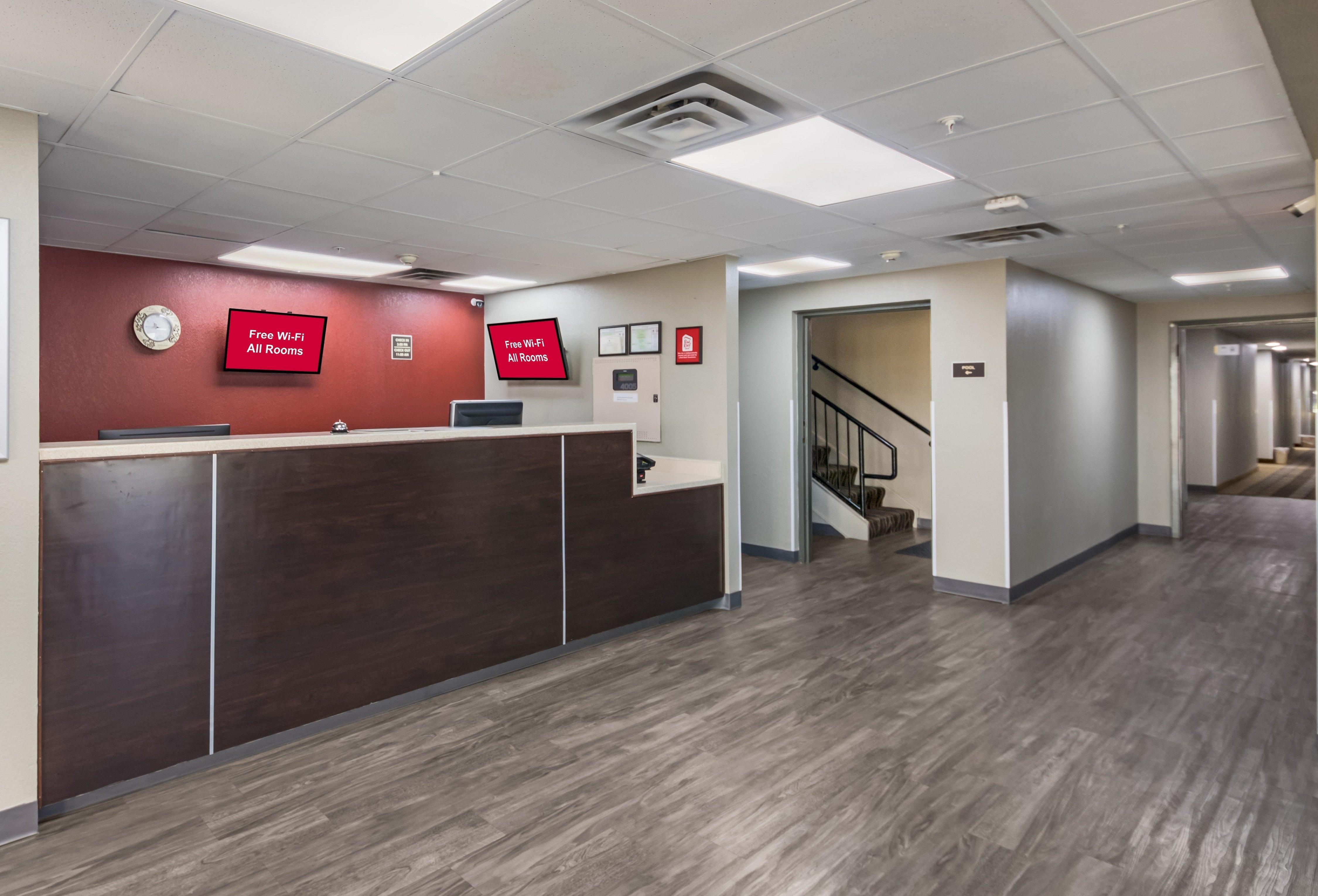 Red Roof Inn & Suites Austin East - Manor Esterno foto