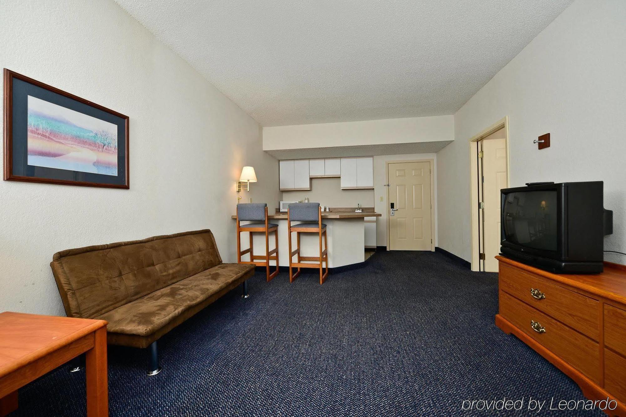 Red Roof Inn & Suites Austin East - Manor Camera foto