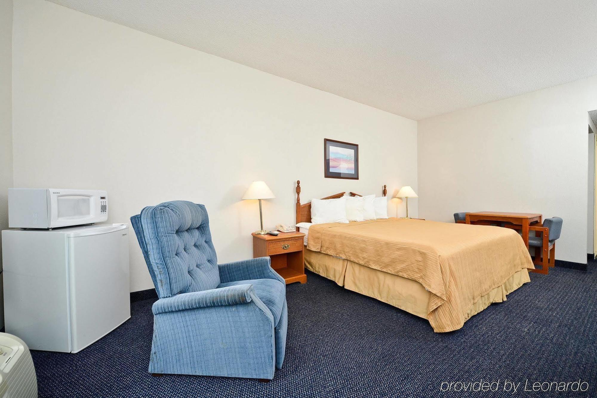 Red Roof Inn & Suites Austin East - Manor Camera foto
