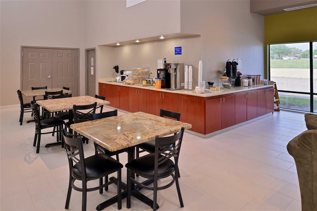 Red Roof Inn & Suites Austin East - Manor Ristorante foto